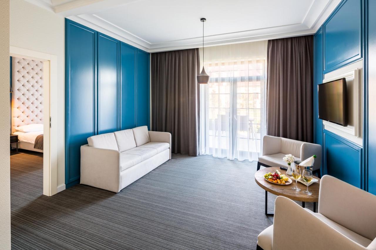 Hotel Rafael Готель Рафаель Zubra Exterior photo